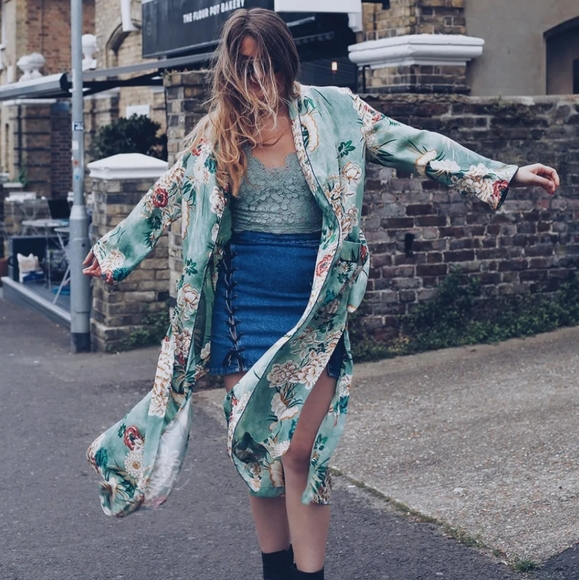 Zara Kimono - Picture 3 of 16
